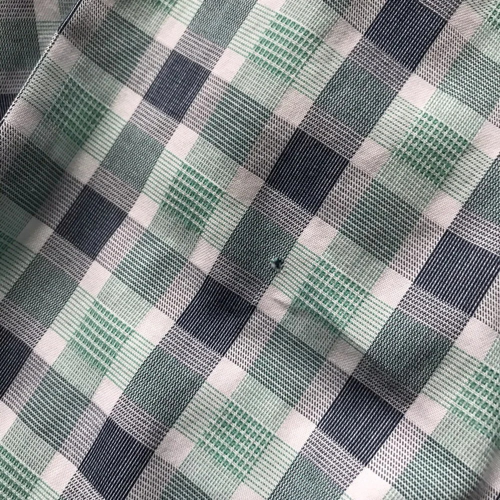 BANANA REPUBLIC SLIM FIT BUTTON DOWN PLAID‎ SHIRT